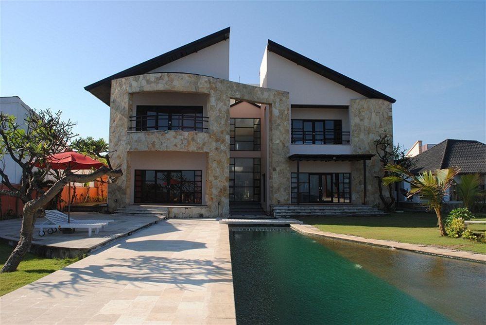 Suarti Resort, Villas & Gallery Ketewel Luaran gambar