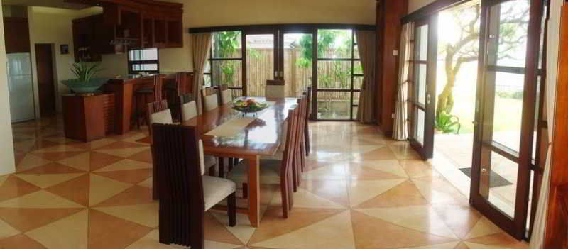 Suarti Resort, Villas & Gallery Ketewel Luaran gambar