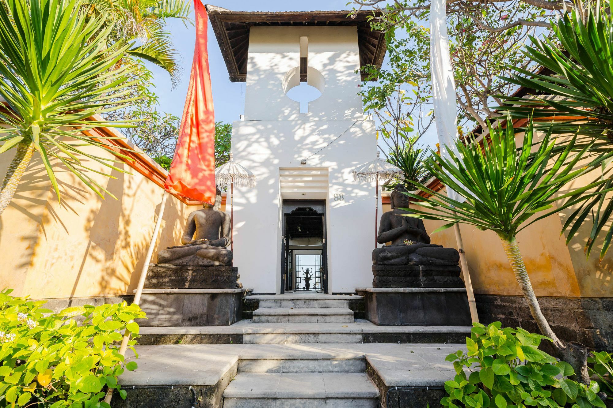 Suarti Resort, Villas & Gallery Ketewel Luaran gambar