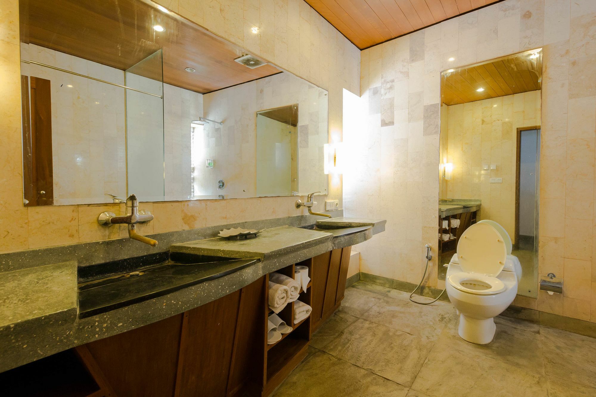 Suarti Resort, Villas & Gallery Ketewel Luaran gambar